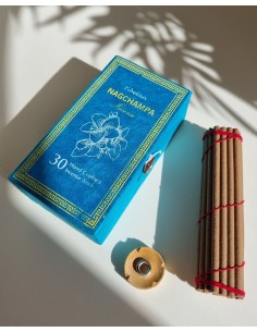 Tradycyjne kadzidła tybetańskie z podstawką w ozdobnym...